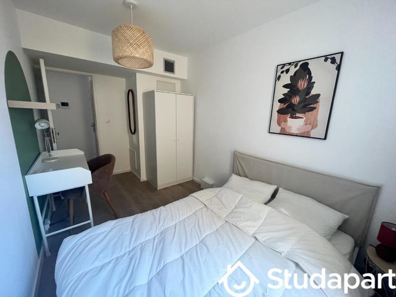 Chambre - 12 m² - 1 pièce