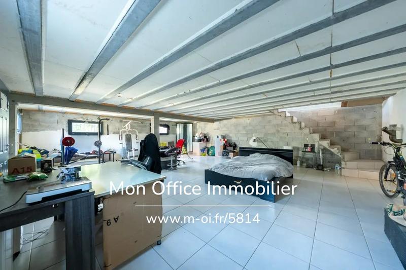 Maison - 120 m² - 2 pièces