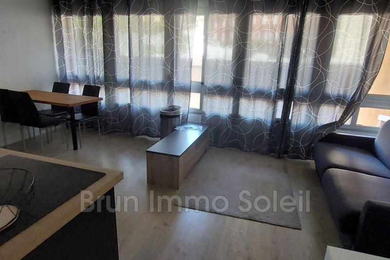 Appartement - 96 m² - 5 pièces