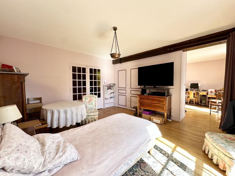 Maison ancienne - 233 m² - 8 pièces