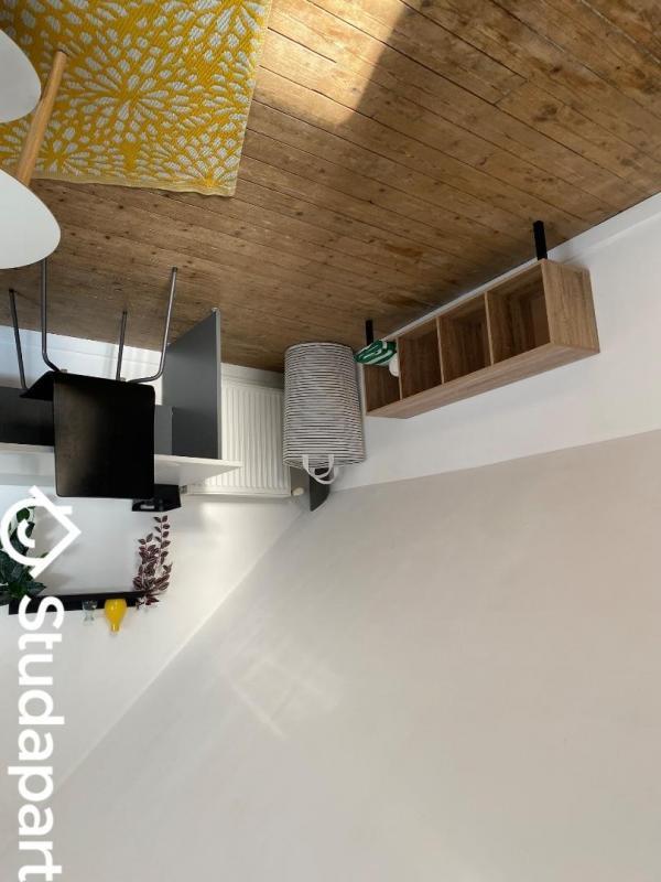 Chambre - 8 m² - 1 pièce