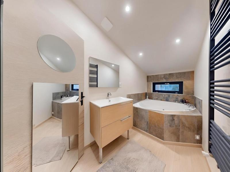 Maison - 103 m² - 4 pièces