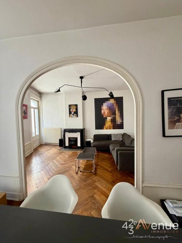 Appartement - 100 m² - 4 pièces