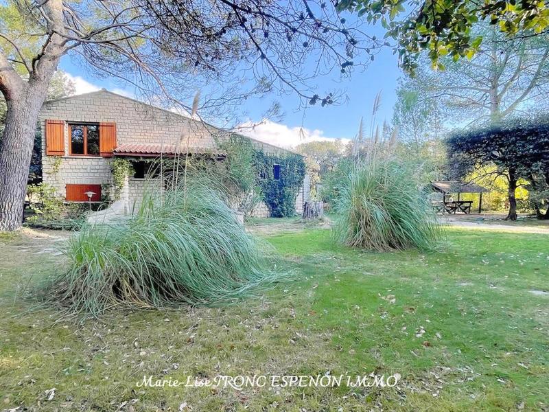 Villa - 194 m² - 7 pièces