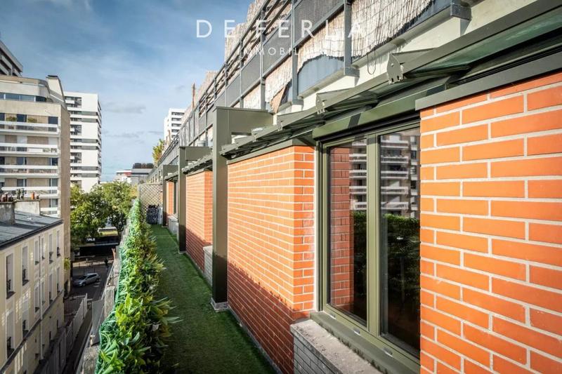 Penthouse - 87 m² - 4 pièces