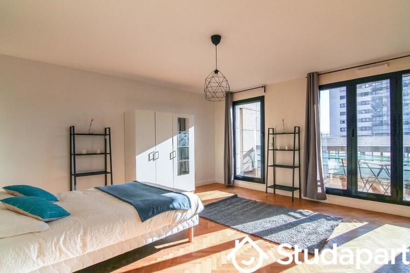 Chambre - 11 m² - 1 pièce