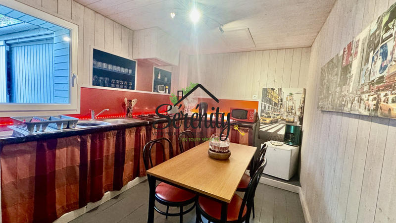 Maison - 209 m² - 10 pièces