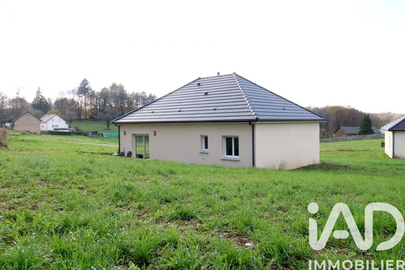 Maison - 95 m² - 5 pièces