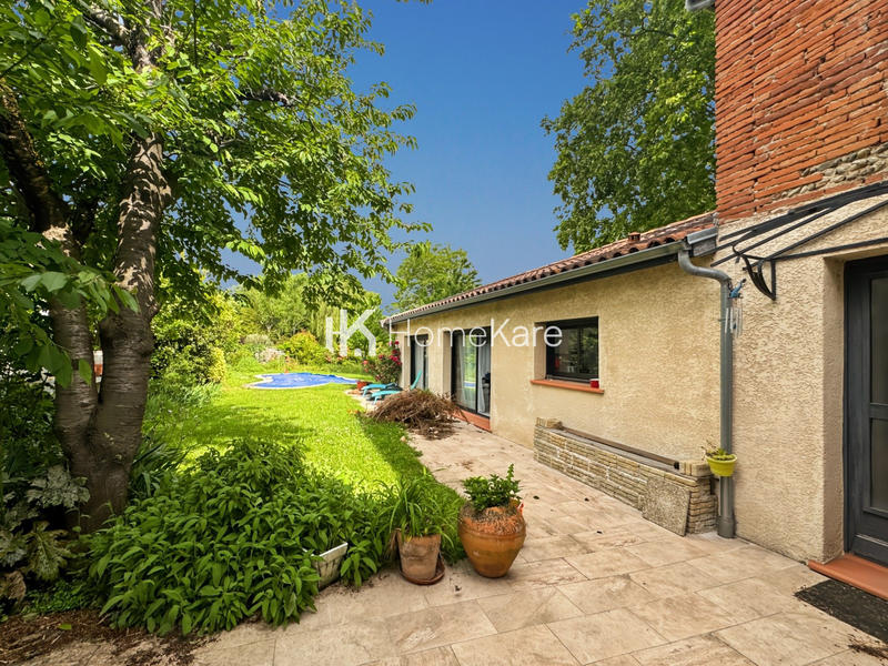 Maison - 200 m² - 6 pièces