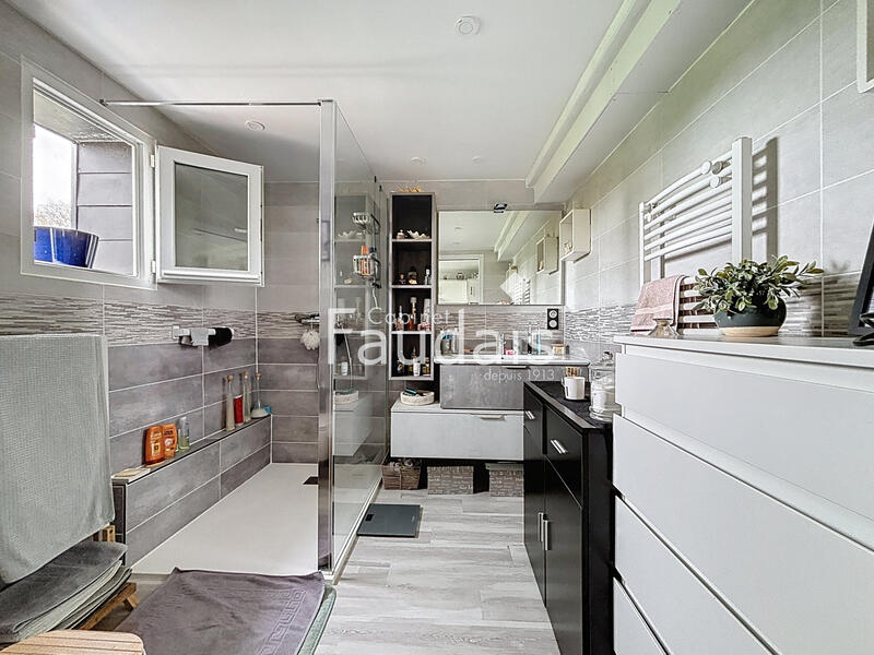 Maison - 160 m² - 7 pièces