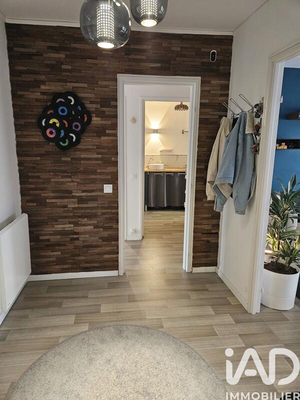 Appartement - 85 m² - 5 pièces