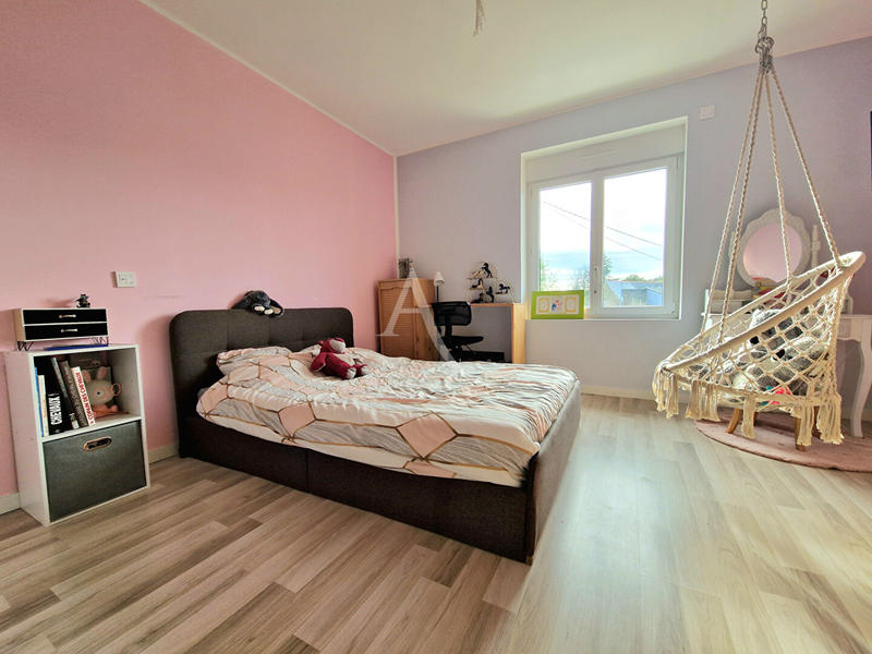 Maison - 311 m² - 7 pièces