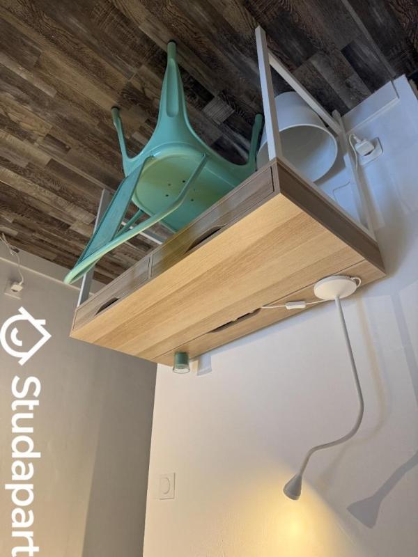 Chambre - 12 m² - 1 pièce