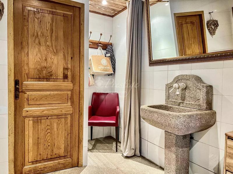 Maison - 429 m² - 10 pièces