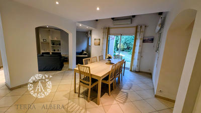 Villa - 142 m² - 5 pièces