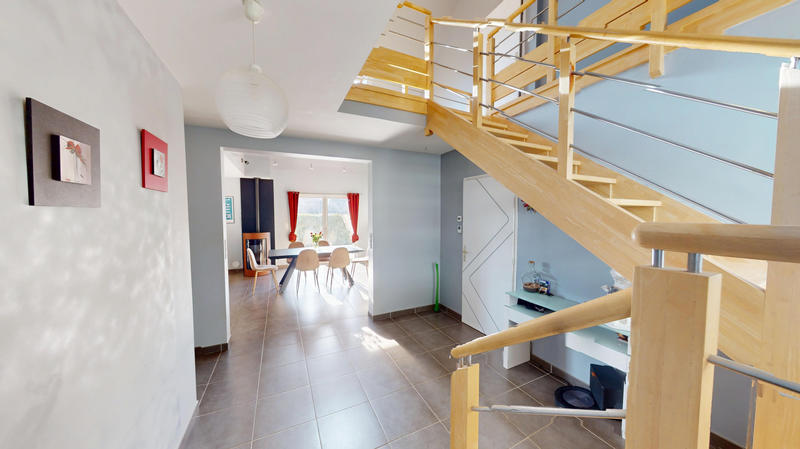 Maison - 166 m² - 7 pièces