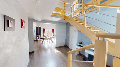 Maison - 166 m² - 7 pièces