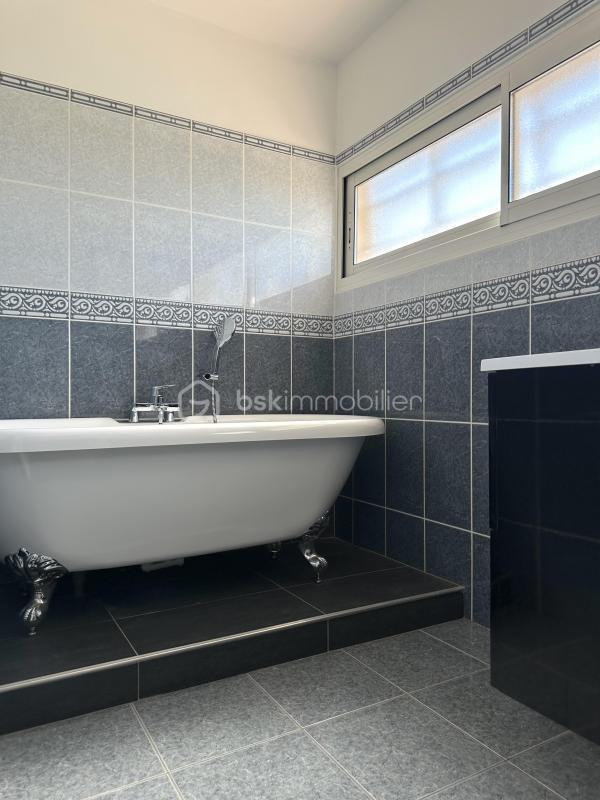 Villa - 254 m² - 7 pièces