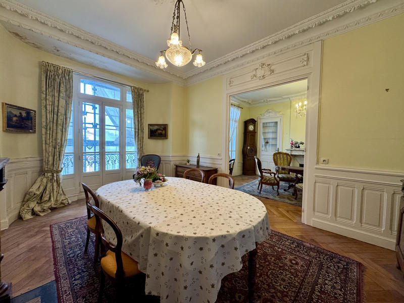 Appartement - 122 m² - 5 pièces