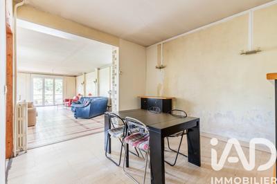 Maison - 140 m² - 7 pièces