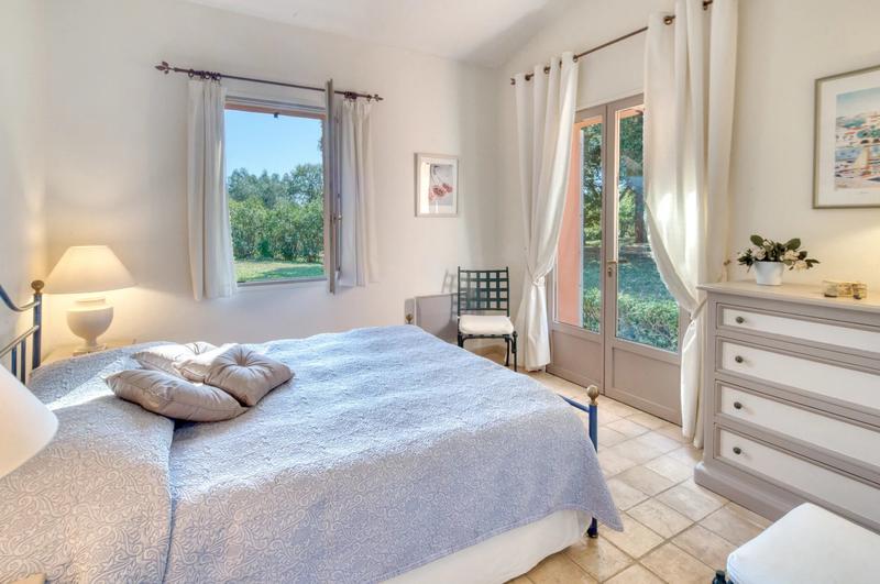 Villa - 237 m² - 8 pièces