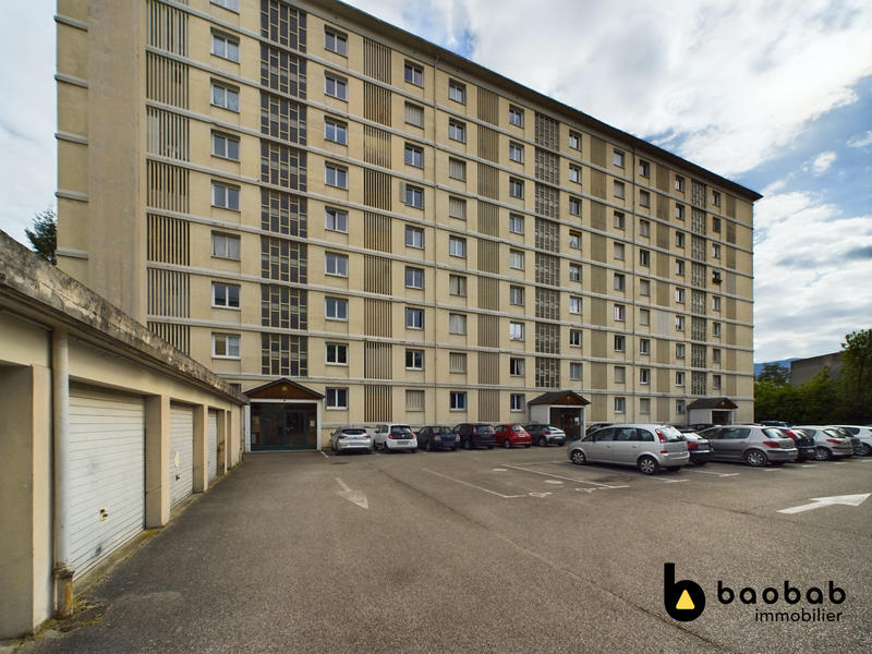 Appartement - 72 m² - 4 pièces