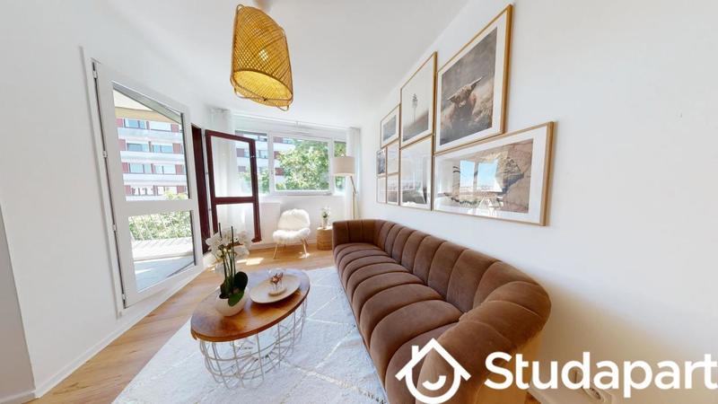 Chambre - 12 m² - 1 pièce