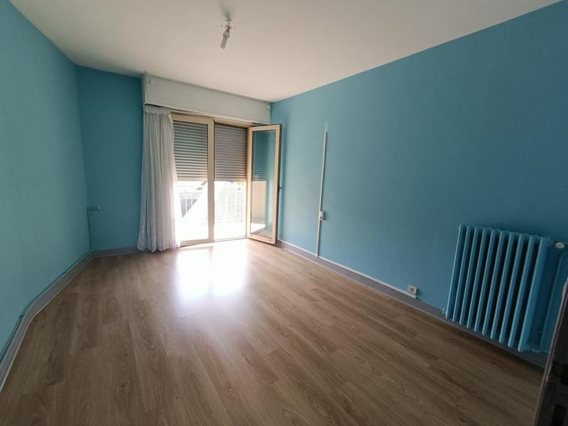 Appartement - 92 m² - 4 pièces