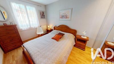 Appartement - 99 m² - 4 pièces