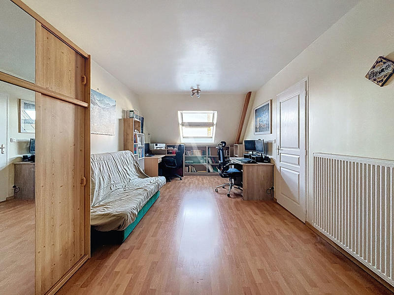 Maison - 136 m² - 6 pièces