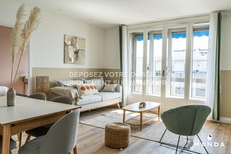 Chambre - 9 m² - 6 pièces