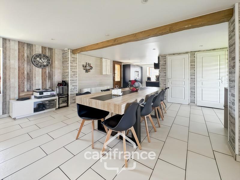 Maison - 143 m² - 6 pièces