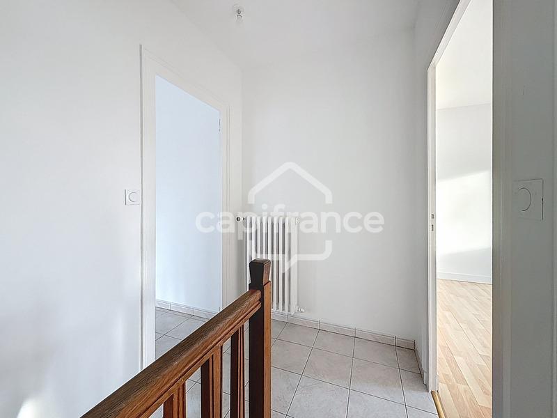 Appartement - 101 m² - 4 pièces