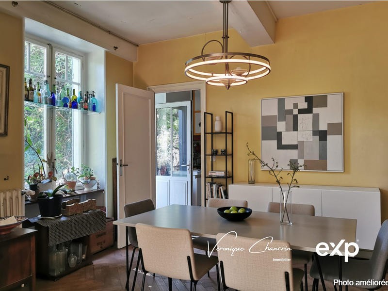 Maison - 198 m² - 7 pièces