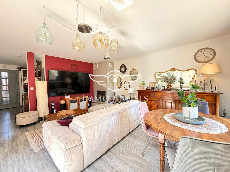 Maison - 102 m² - 5 pièces