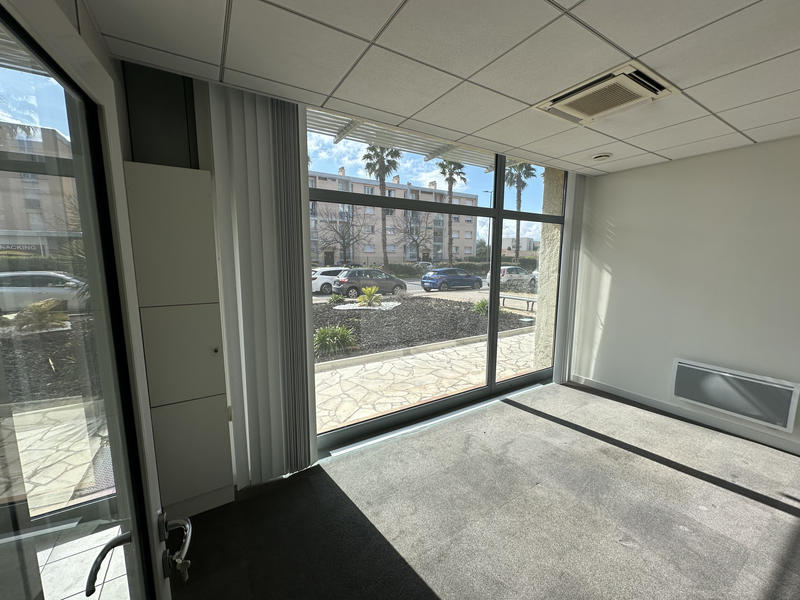 Bureau - 222 m²