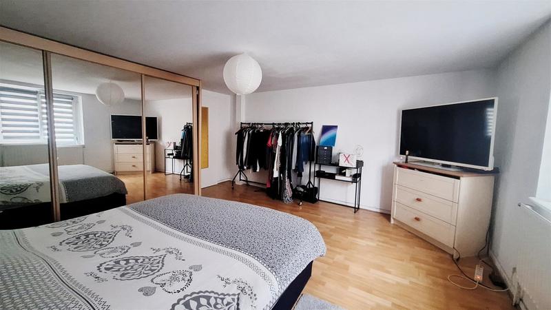 Maison - 200 m² - 5 pièces