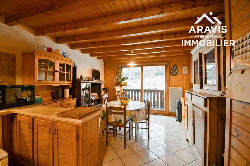 Maison - 152 m² - 9 pièces