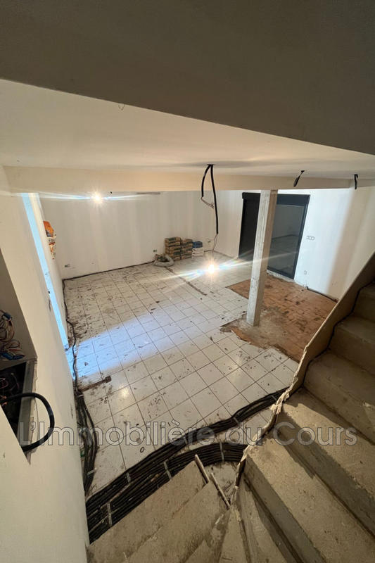 Villa - 200 m² - 4 pièces