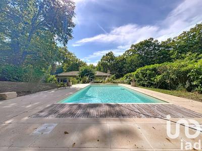 Maison - 200 m² - 6 pièces