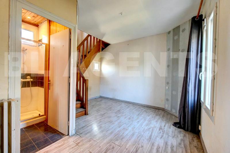 Maison - 183 m² - 8 pièces