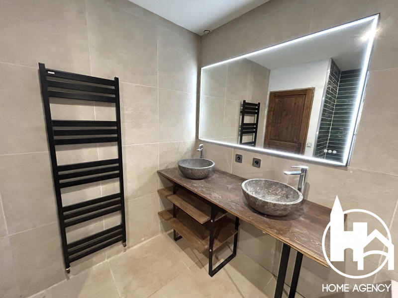 Maison ancienne - 191 m² - 6 pièces