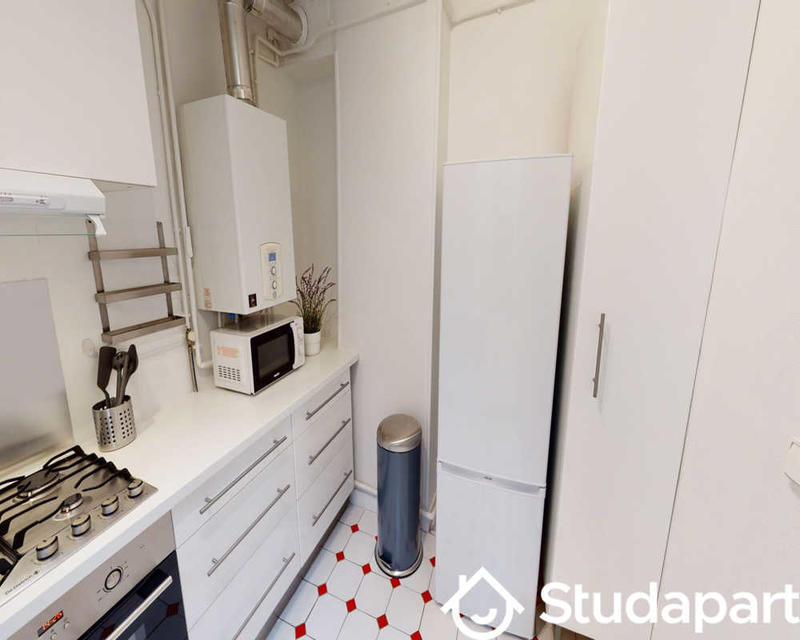 Chambre - 70 m² - 1 pièce