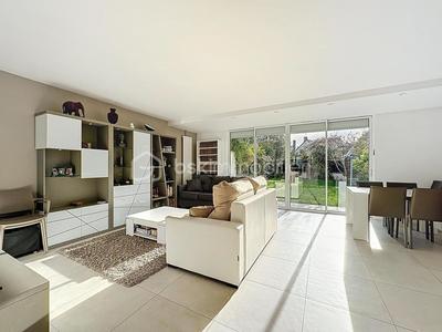 Maison - 157 m² - 5 pièces