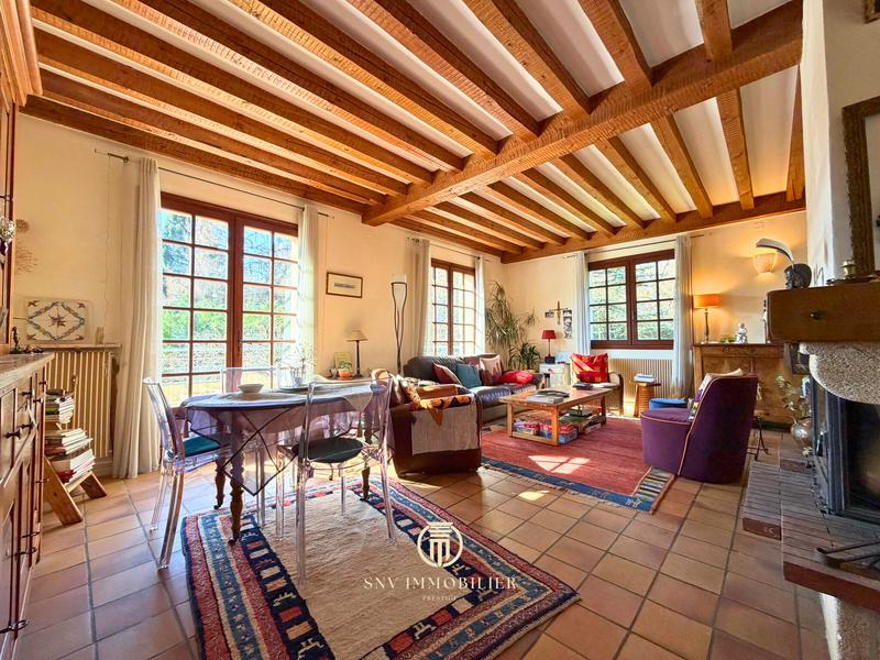 Villa - 240 m² - 9 pièces