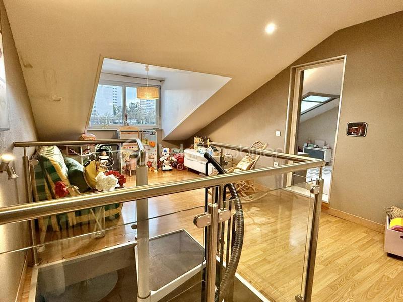 Immeuble - 350 m² - 5 pièces