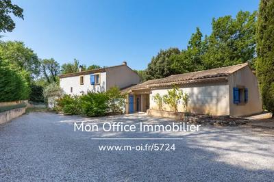 Propriété - 270 m² - 10 pièces