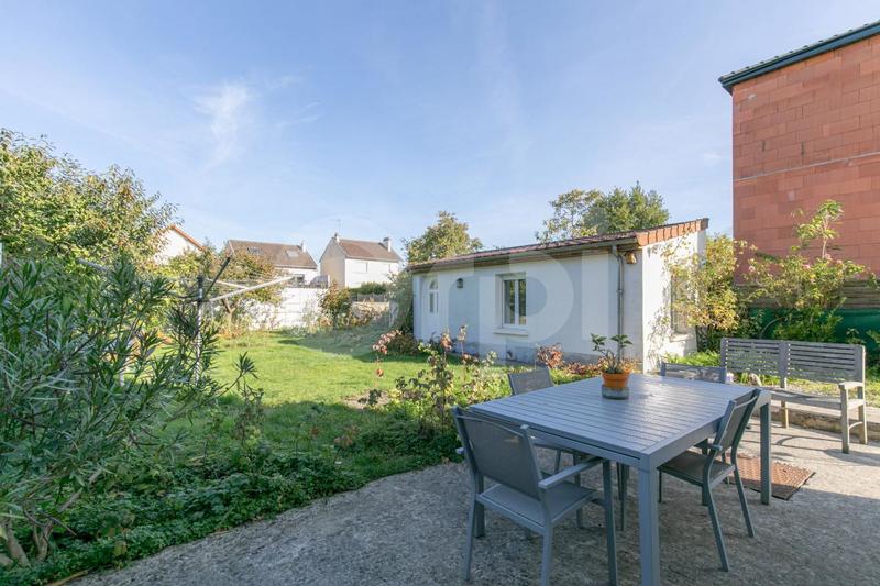 Maison - 92 m² - 4 pièces