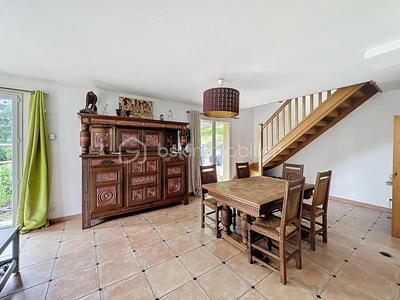 Maison - 142 m² - 5 pièces