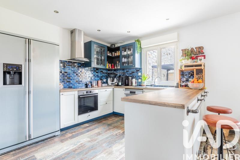 Maison - 92 m² - 6 pièces